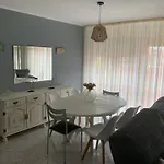 Semesterbostad Casa Abruneiras