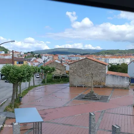 Semesterbostad Casa Abruneiras