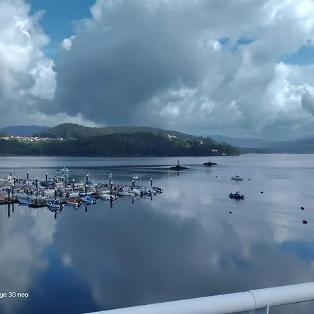 Casa Abruneiras Ferienhaus *
